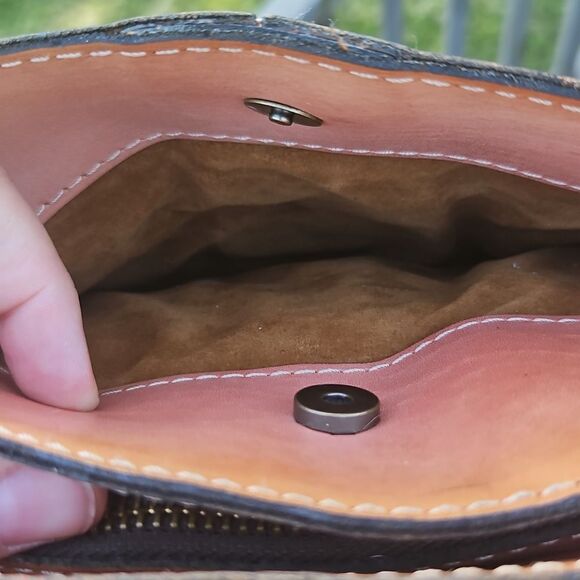 Patricia Nash Italian Leather Crossbody Saddle Bag - Picture 8 of 12